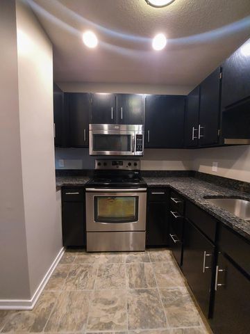 311 Pleasant Avenue 404, Saint Paul, MN 55102
