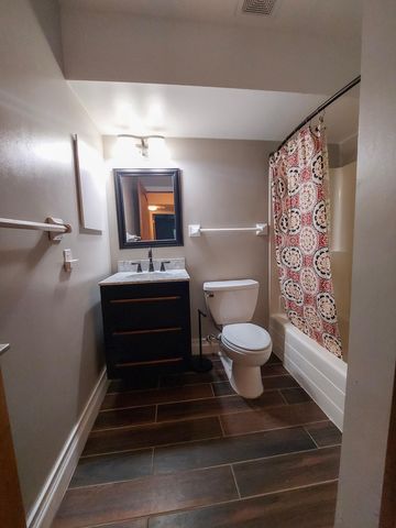 311 Pleasant Avenue 404, Saint Paul, MN 55102