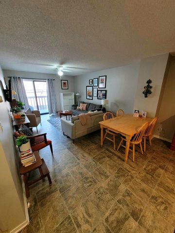 311 Pleasant Avenue 404, Saint Paul, MN 55102