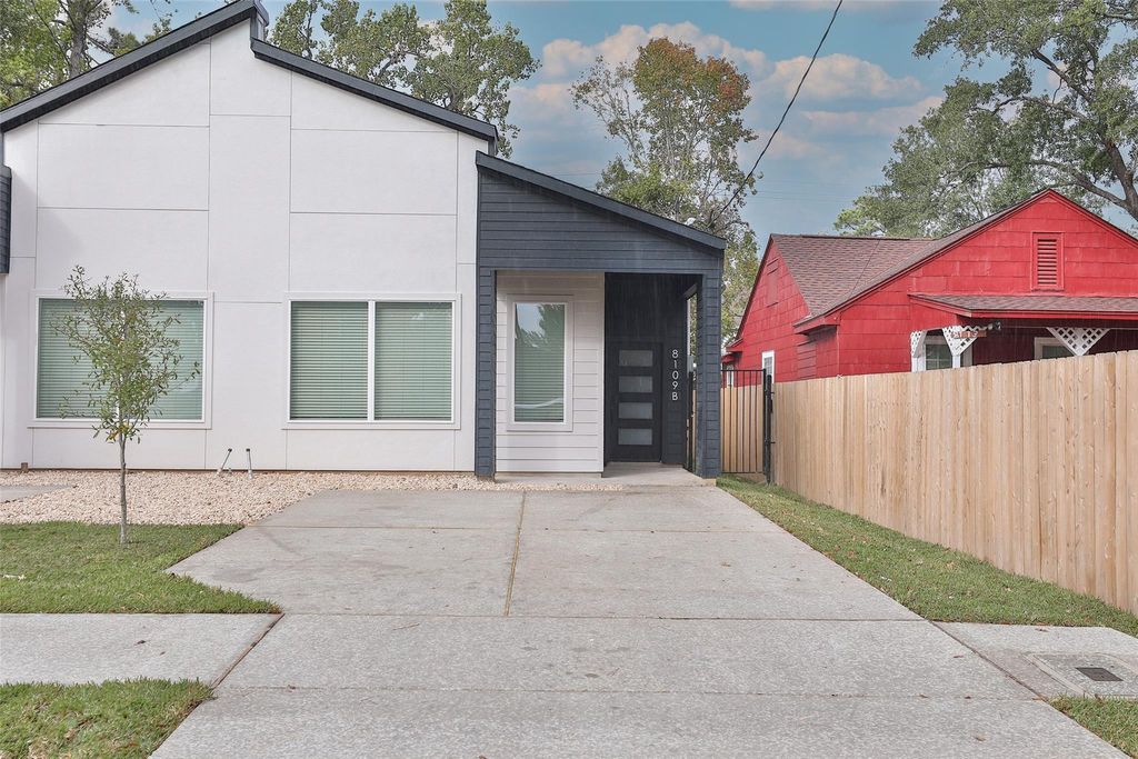 8109 Bigwood Street B, Houston, TX 77078