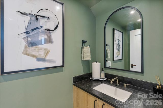 5447 Topping Place 101, Charlotte, NC 28209