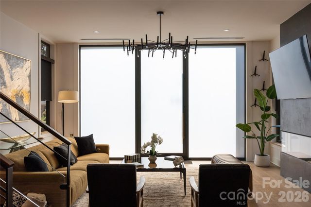 5447 Topping Place 101, Charlotte, NC 28209