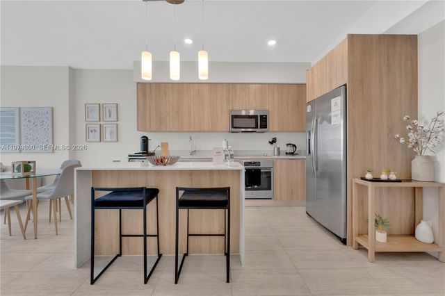 3900 Biscayne Blvd S-916, Miami, FL 33137