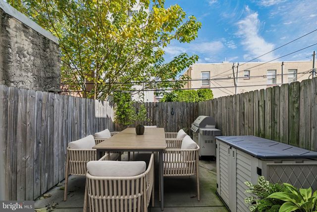 2339 DICKINSON ST, Philadelphia, PA 19146