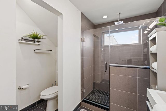 2339 DICKINSON ST, Philadelphia, PA 19146