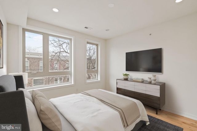 2339 DICKINSON ST, Philadelphia, PA 19146