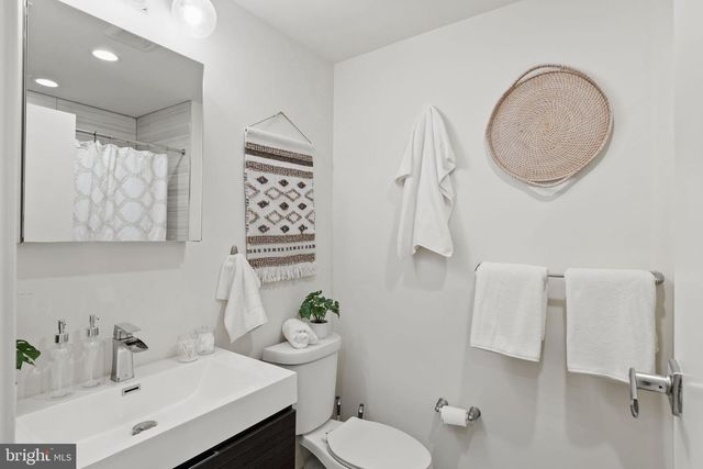 2339 DICKINSON ST, Philadelphia, PA 19146