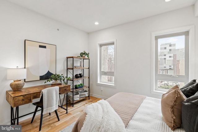 2339 DICKINSON ST, Philadelphia, PA 19146