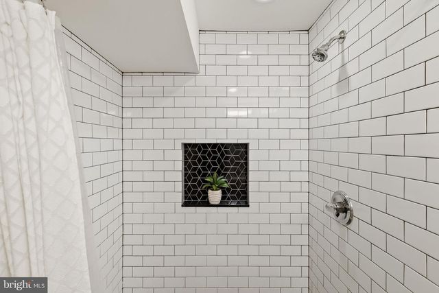 2339 DICKINSON ST, Philadelphia, PA 19146