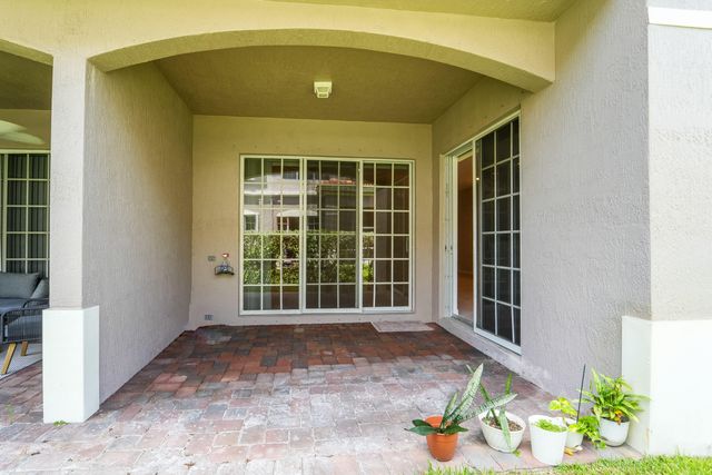 126 LANCASTER Road, Boynton Beach, FL 33426