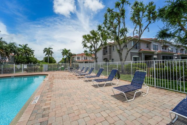 126 LANCASTER Road, Boynton Beach, FL 33426