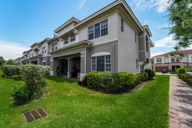 126 LANCASTER Road, Boynton Beach, FL 33426