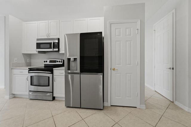 126 LANCASTER Road, Boynton Beach, FL 33426
