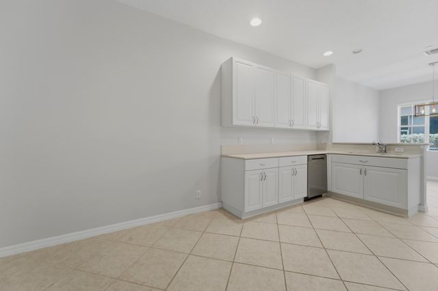 126 LANCASTER Road, Boynton Beach, FL 33426