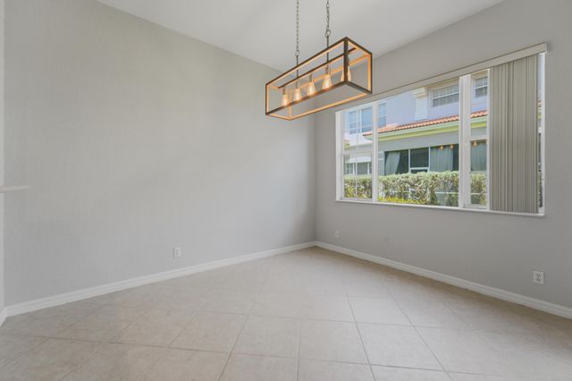 126 LANCASTER Road, Boynton Beach, FL 33426