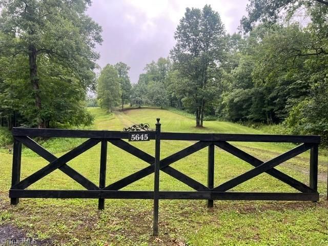 5645 Ararat Highway, Ararat, VA 24053