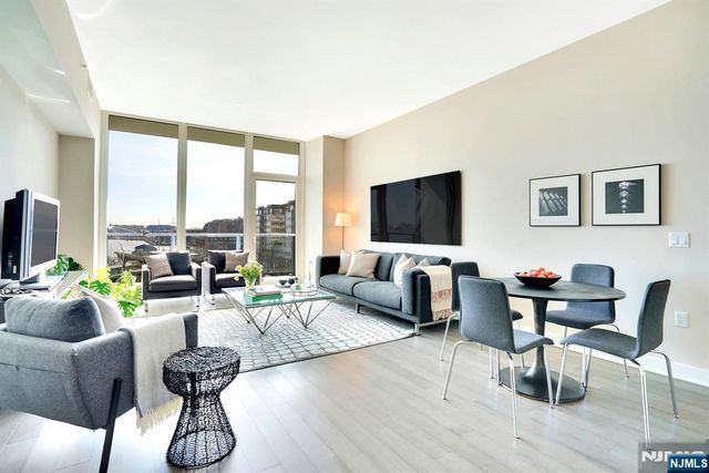 1200 Avenue At Port Imperial 417, Weehawken, NJ 07086