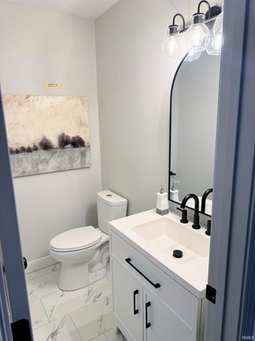 7633 Sherra Lane, Newburgh, IN 47630