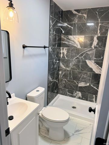 7633 Sherra Lane, Newburgh, IN 47630