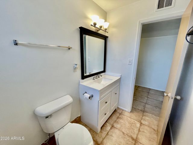 949 W Parkway Boulevard, Tempe, AZ 85281