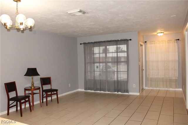 1604 Ridgecrest ST, Lehigh Acres, FL 33936