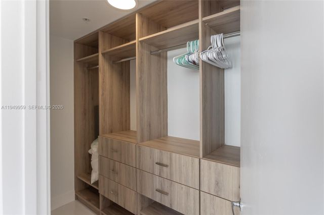 17111 Biscayne Blvd 505, North Miami Beach, FL 33160