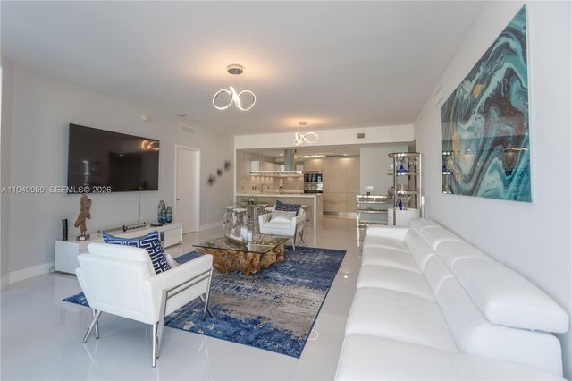 17111 Biscayne Blvd 505, North Miami Beach, FL 33160