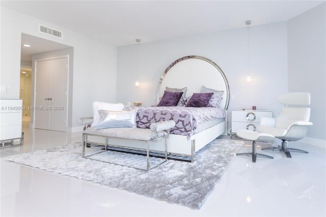 17111 Biscayne Blvd 505, North Miami Beach, FL 33160