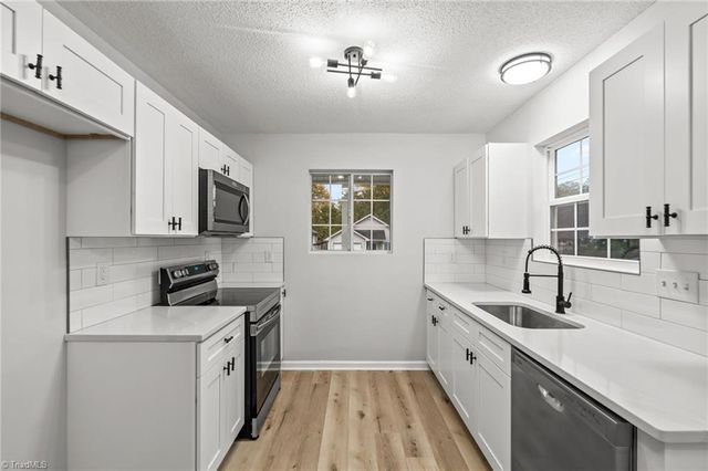 1724 Hertford Street, Greensboro, NC 27403