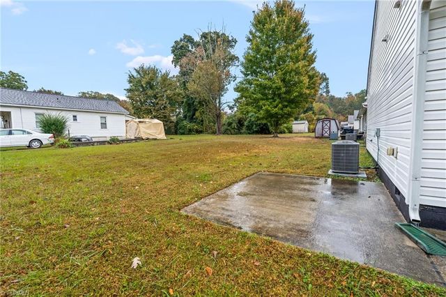 1724 Hertford Street, Greensboro, NC 27403