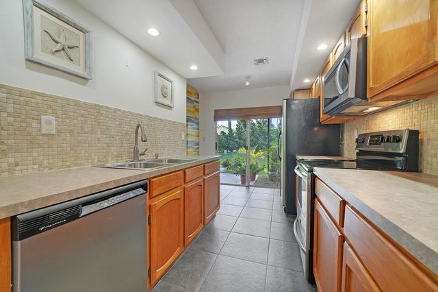 5282 Sapphire Valley, Boca Raton, FL 33486