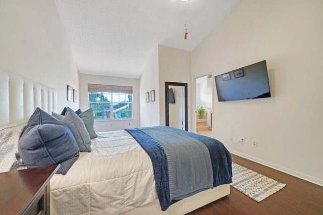 5282 Sapphire Valley, Boca Raton, FL 33486