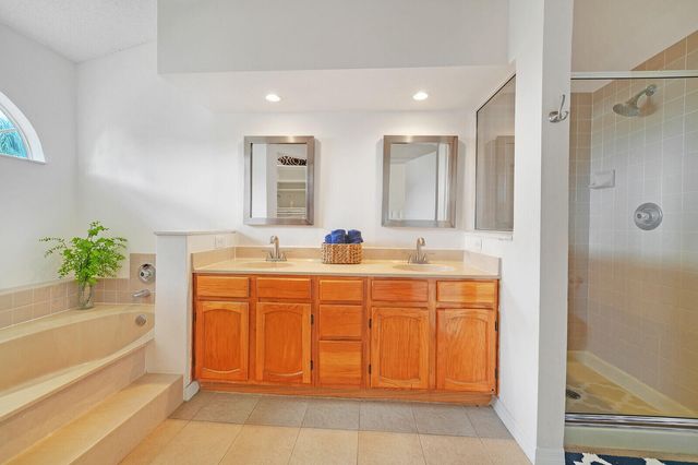 5282 Sapphire Valley, Boca Raton, FL 33486
