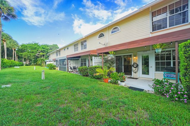 5282 Sapphire Valley, Boca Raton, FL 33486
