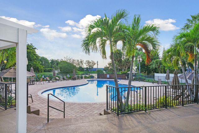 5282 Sapphire Valley, Boca Raton, FL 33486
