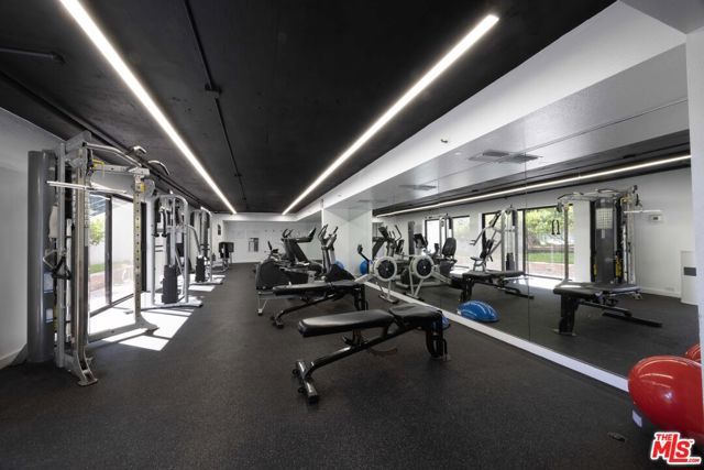 2940 Neilson Way 103, Santa Monica, CA 90405