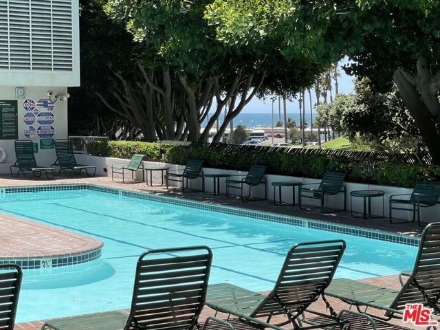 2940 Neilson Way 103, Santa Monica, CA 90405