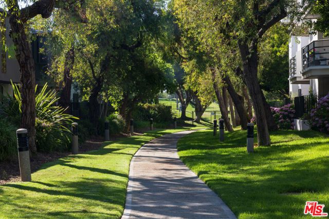 2940 Neilson Way 103, Santa Monica, CA 90405