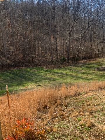 1252 Kelly Rd, Centerville, TN 37033