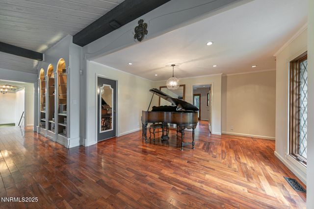 2000 Manzanita Lane, Reno, NV 89509