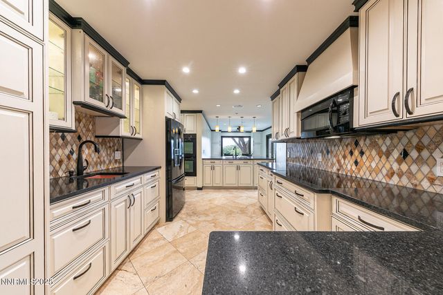 2000 Manzanita Lane, Reno, NV 89509