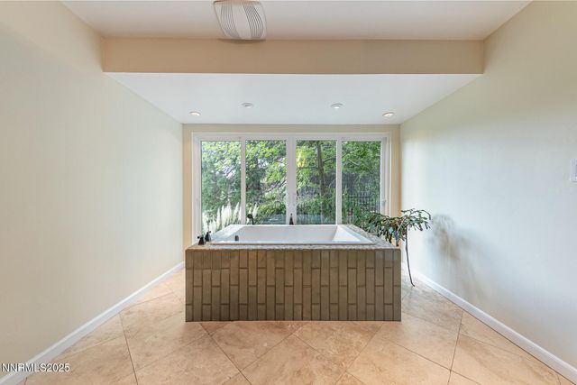 2000 Manzanita Lane, Reno, NV 89509