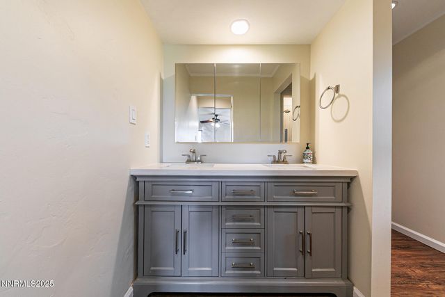 2000 Manzanita Lane, Reno, NV 89509