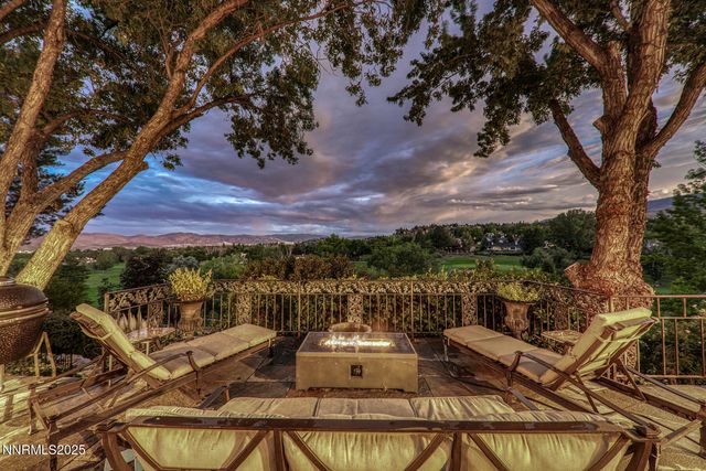 2000 Manzanita Lane, Reno, NV 89509