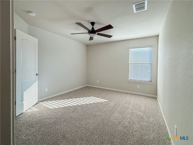 829 Manhattan, New Braunfels, TX 78130