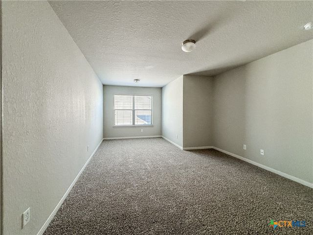 829 Manhattan, New Braunfels, TX 78130