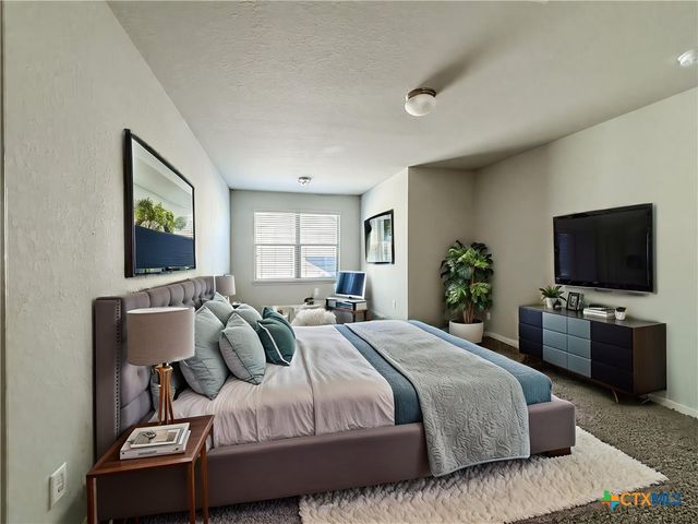 829 Manhattan, New Braunfels, TX 78130