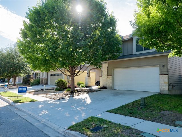 829 Manhattan, New Braunfels, TX 78130