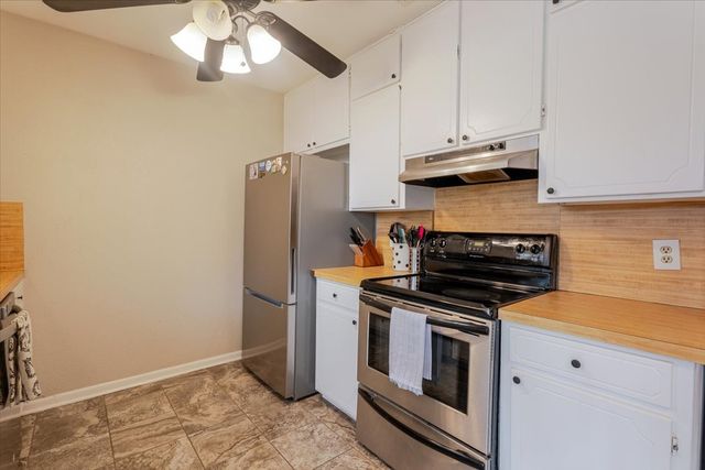 201 Oakridge Drive, Weatherford, TX 76086