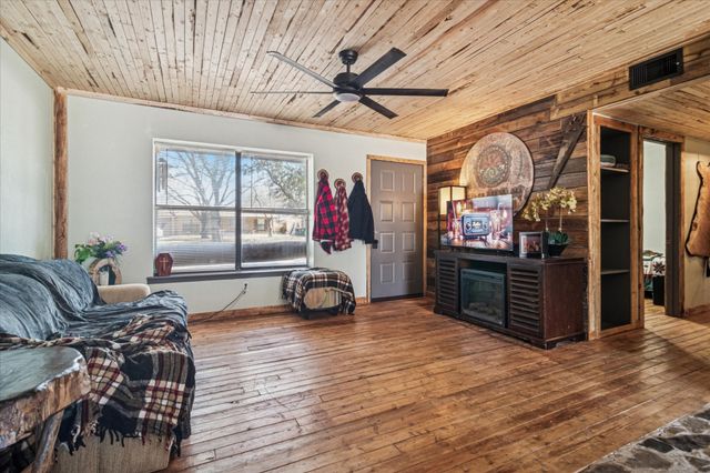 805 Quinette Drive, Seagoville, TX 75159